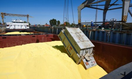 Азербайджан возобновил импорт серы из Казахстана