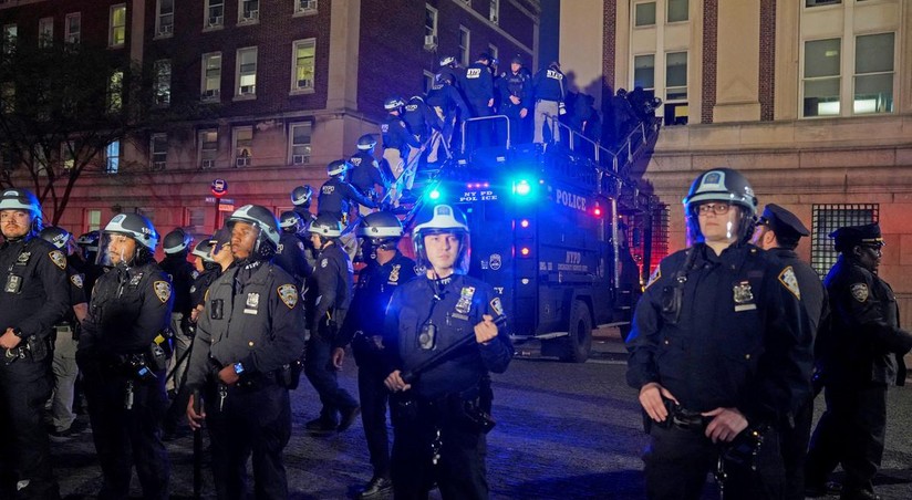 Полиция штурмовала захваченного студентами кампуса Колумбийского университета