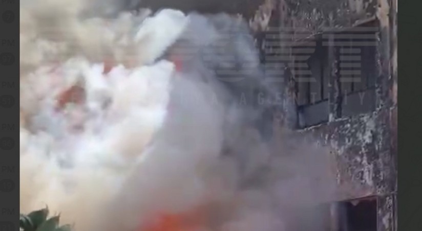 В Баку у родильного дома начался пожар