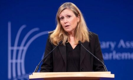 Левые опротестуют избрание Брон-Пиве спикером парламента Франции