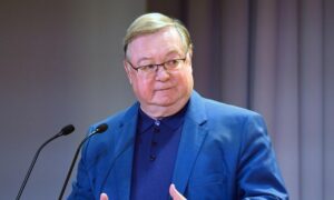 Экс-премьер России назвал сроки начала переговоров между США и РФ по Украине