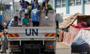 Al Jazeera: В Газе обстреляли колонну ООН с гуманитарной помощью