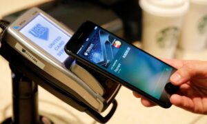 Расходы иностранцев с использованием банковских карт в Азербайджане снизились на 24%