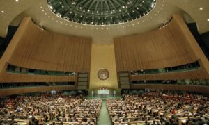 ГА ООН приняла резолюцию с требованием немедленного прекращения огня в Газе