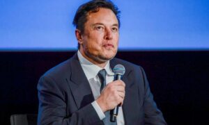 Комиссия по ценным бумагам США подала иск против Маска