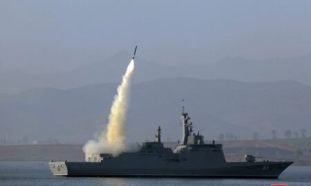 КНДР провела испытание систем вооружений нового эсминца