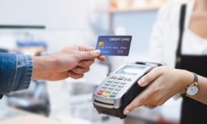 Стоимость платных услуг населению в Азербайджане выросла почти на 10%