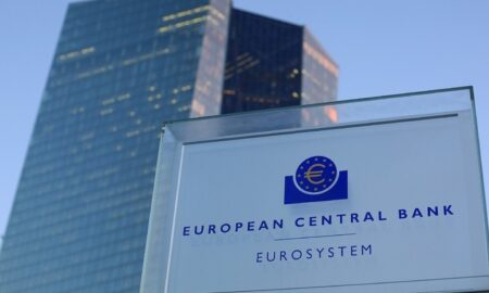 ЕЦБ: Торговое соглашение США–ЕС снизило риски, но сохранит давление на экономику